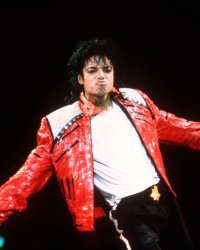 Découvrez qui est l'artiste mort le plus rentable en 2017