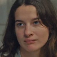 Une jeune fille qui va bien - Extrait 1 - VF - (2021)