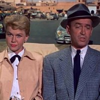 L'Homme qui en savait trop - bande annonce - (1956)