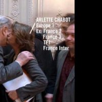 Les Nouveaux chiens de garde - Teaser 2 - VF - (2011)