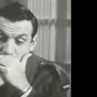 Un Taxi pour Tobrouk - bande annonce - (1961)