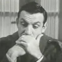 Un Taxi pour Tobrouk - bande annonce - (1961)