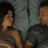 Comment séduire une amie - bande annonce - VO - (2014)