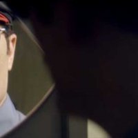 Officer Downe - bande annonce - VO - (2016)