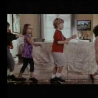 Ecole paternelle - Extrait 2 - VF - (2002)