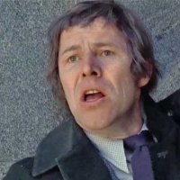 Un flic sur le toit - Bande annonce 1 - VO - (1976)