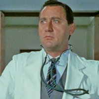 Il Medico Della Mutua - Bande annonce 1 - VO - (1968)