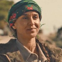 Sisters Apart - Extrait 1 - VO - (2020)
