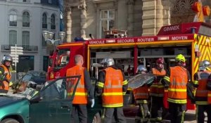Tourcoing : les pompiers en démonstration sur le parvis