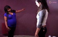 Yoga prénatal : 5 postures pour soulager les maux de la grossesse avec Adeline Blondieau