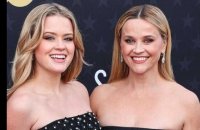 Reese Witherspoon et sa fille Ava Phillippe adoptent des looks assortis sur le tapis rouge, elles...