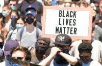 Mort de George Floyd: à Chicago, une large foule se rassemble lors d'une "Marche pour la justice"