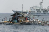 Des navires chinois suivent un convoi civil philippin en direction d'un récif contesté