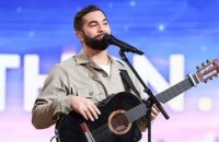 Kendji Girac blessé par balle : voici pourquoi il avait une arme chez lui… Un proche fait des révélations