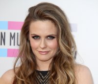 Alicia Silverstone