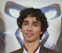 Robert Sheehan