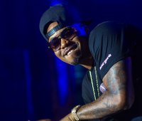 Nas