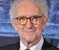 Jonathan Pryce
