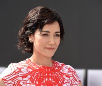 Sandrine Holt