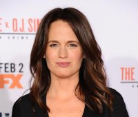 Elizabeth Reaser