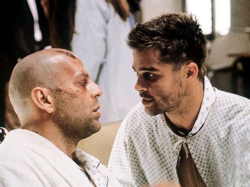 Brad Pitt dans L'Armée des 12 singes Brad Pitt dans L'Armée des 12 singes