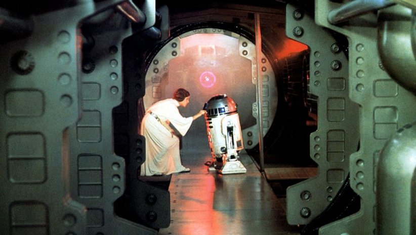 La saga "Star Wars" (1977 à 2019) par plusieurs réalisateurs dont George Lucas La saga "Star Wars" (1977 à 2019) par plusieurs réalisateurs dont George Lucas