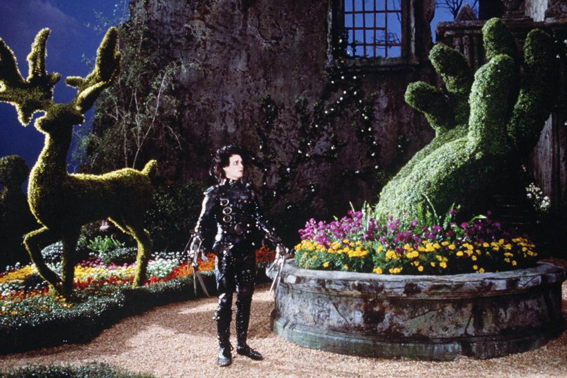 "Edward aux mains d'argent" (1990) de Tim Burton "Edward aux mains d'argent" (1990) de Tim Burton
