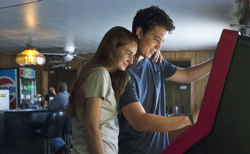 Shailene Woodley et Miles Teller dans "The Spectacular Now" Shailene Woodley et Miles Teller dans "The Spectacular Now"