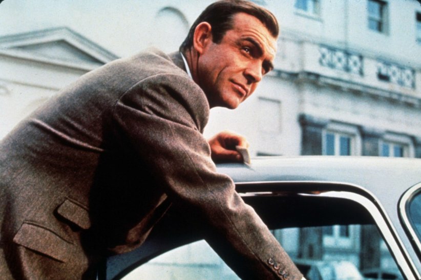 Atteint d'une calvitie précoce, ce James Bond portait des perruques Atteint d'une calvitie précoce, ce James Bond portait des perruques