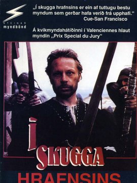 Í skugga hrafnsins