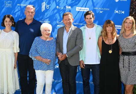 Du cinéma au petit écran : 10 films mémorables avec Line Renaud