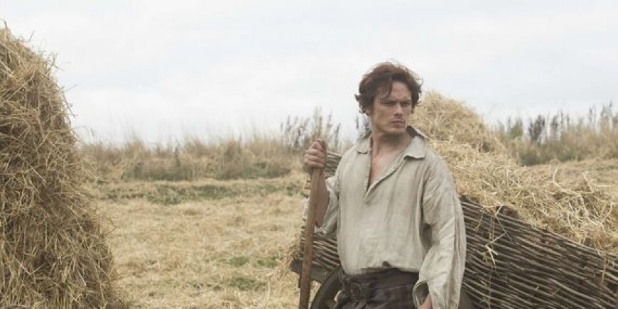 Sam Heughan, l'interprète de Jamie Fraser, dans une scène d'