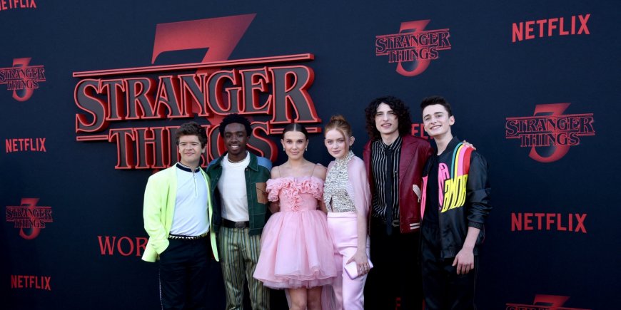 Gaten Matarazzo, Caleb McLaughlin, Millie Bobby Brown, Sadie Sink, Finn Wolfhard, et Noah Schnapp à l'avant-première de la saison 3 de