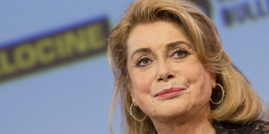 Catherine Deneuve à la cérémonie de clôture du Festival Lumière à Lyon, le 15 octobre 2016.