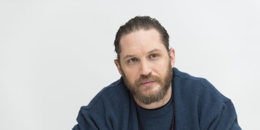 Tom Hardy en conférence de presse pour la série