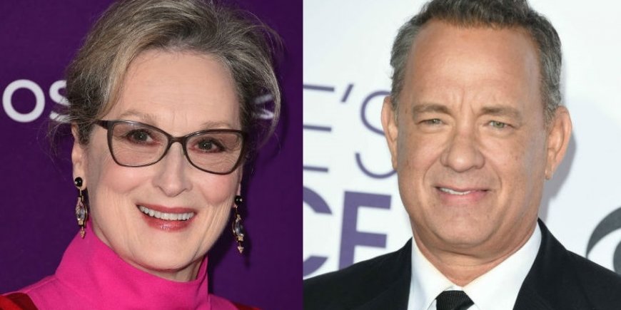 Meryl Streep lors des 19e Costume Designers Guild Awards à Los Angeles, le 21 février 2017 et Tom Hanks lors des 43e People's Choice Awards à Los Angeles, le 18 janvier 2017.