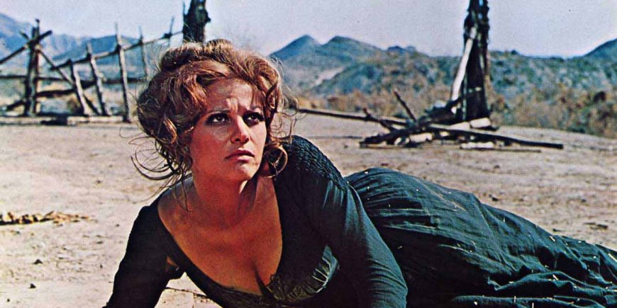 Claudia Cardinale dans