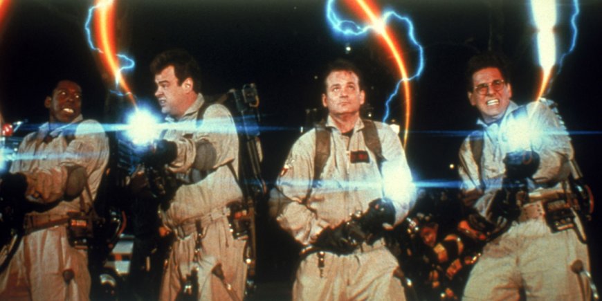 Bill Murray, Dan Aykroyd, Ernie Hudson et Harold Ramis dans