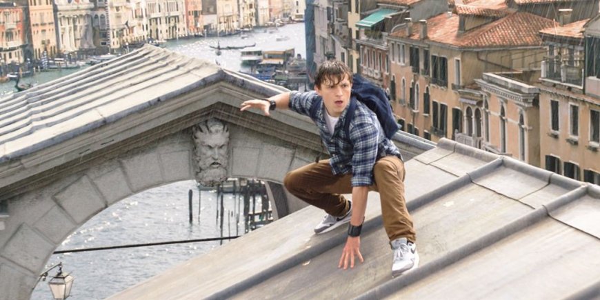 Tom Holland dans