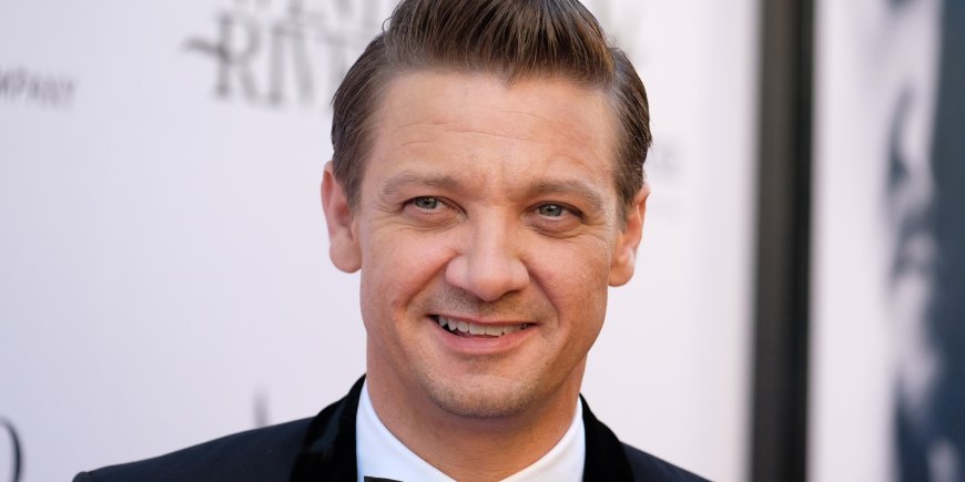 Jeremy Renner à la première de