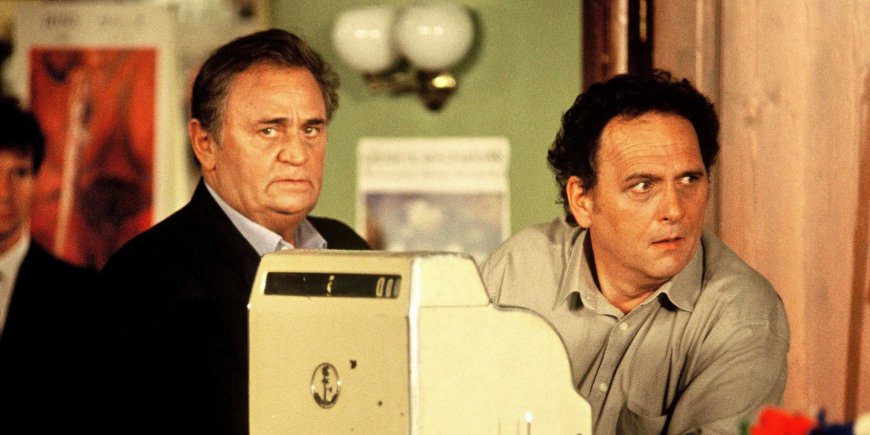 Roger Hanin et Jean-Claude Caron sur le tournage de la série
