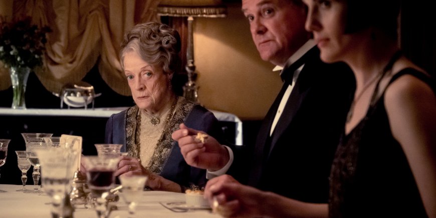Maggie Smith, Hugh Bonneville et Michelle Dockery dans le film