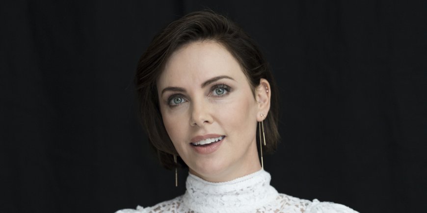 Charlize Theron lors d'une conférence de presse pour le film