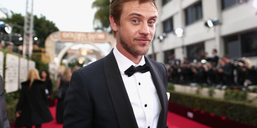 Boyd Holbrook sur le tapis rouge des Golden Globes 2016