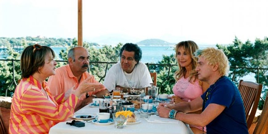 Christian Clavier, Gérard Jugnot, Josiane Balasko, Marie-Anne Chazel et Michel Blanc dans