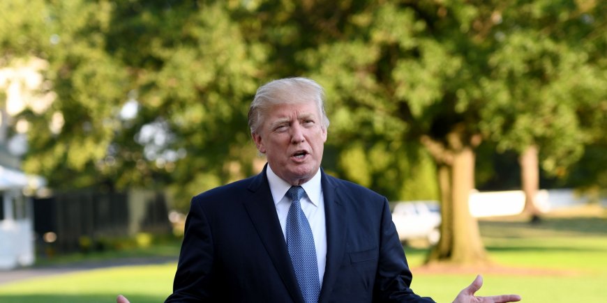 Donald Trump devant la presse au Marine One à Washington D.C., le 24 septembre 2017.