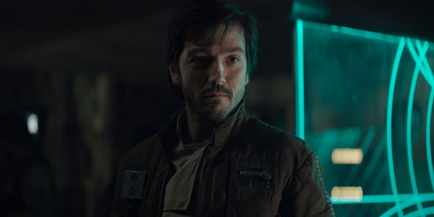 Diego Luna en Cassian Andor dans
