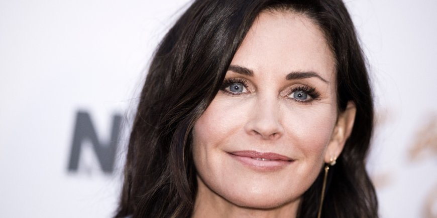 Courteney Cox assiste à la projection de