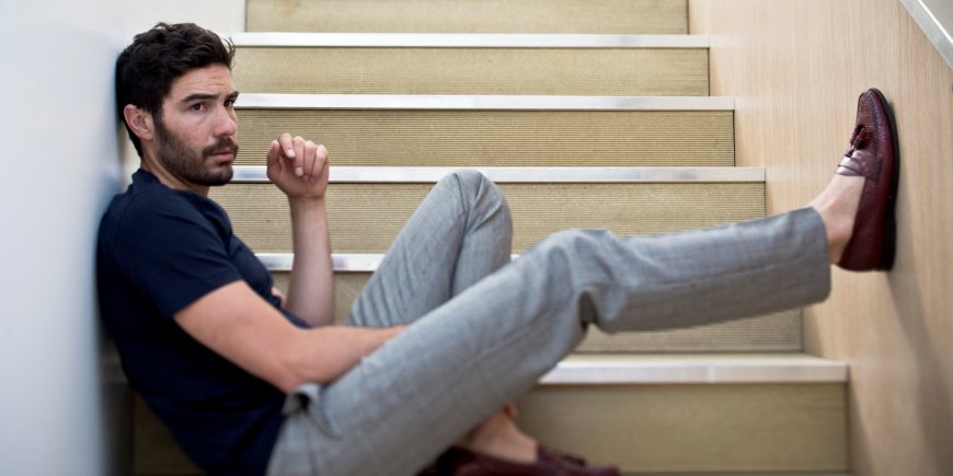 Tahar Rahim en shooting au Festival de Cannes, le 13 mai 2015.