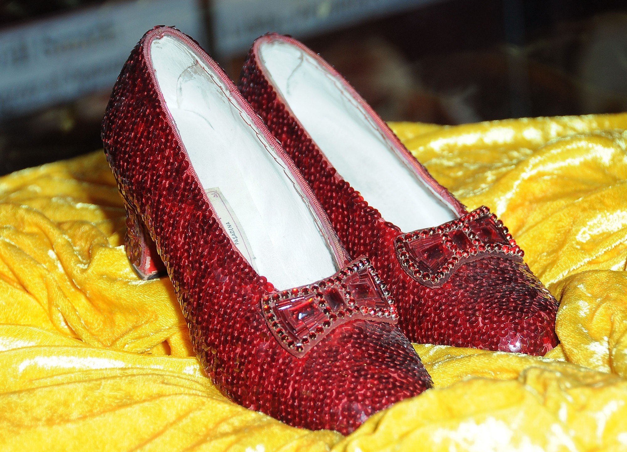 Les chaussures rouges de Dorothy dans 